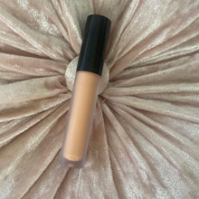 Load image into Gallery viewer, Clanton Peach Gloss