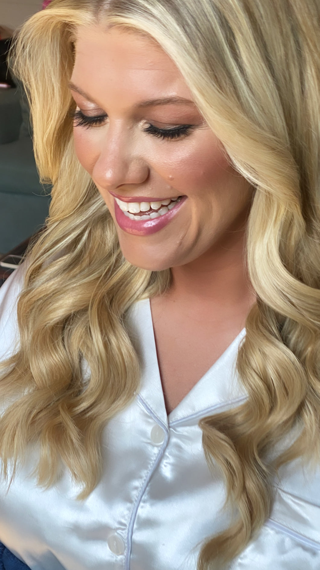 On sale 💗Learn how to survive college & a job interview with Makeup 💋